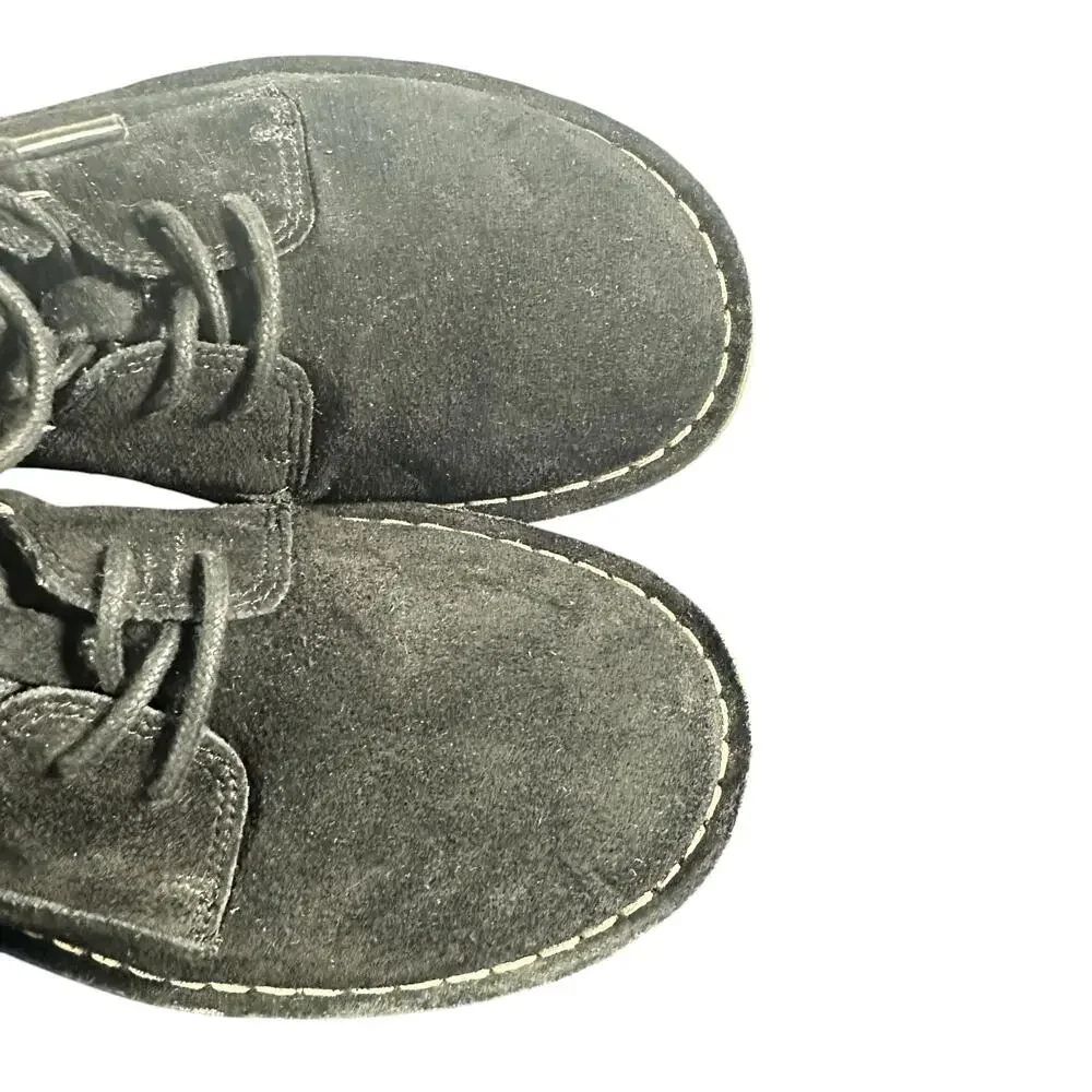 Clarks Women's Boots Size 7 US Suede Lace-Up Comfort Black Casual Ankle Shoes